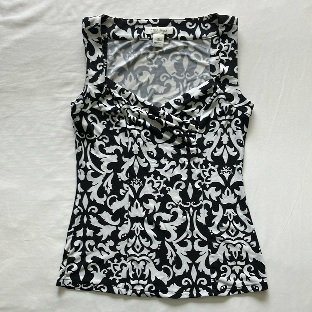 Black and White Sleeveless Top